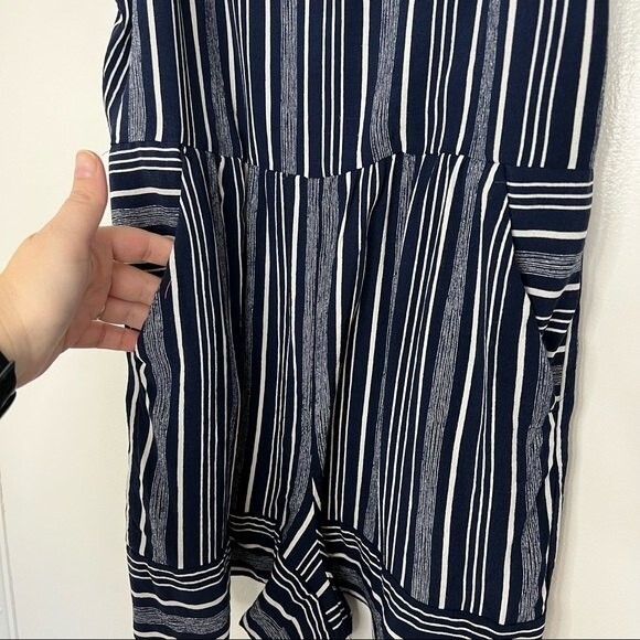 Loft Striped Romper Size 8 Petite Flowy Spaghetti Strap Shorts with Pockets - Picture 4 of 8
